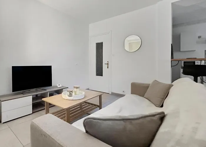 Grand Appartement, Plein Coeur De 滨海布洛涅