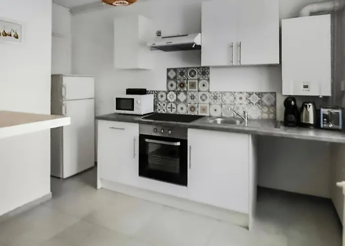 Grand Appartement, Plein Coeur De 公寓