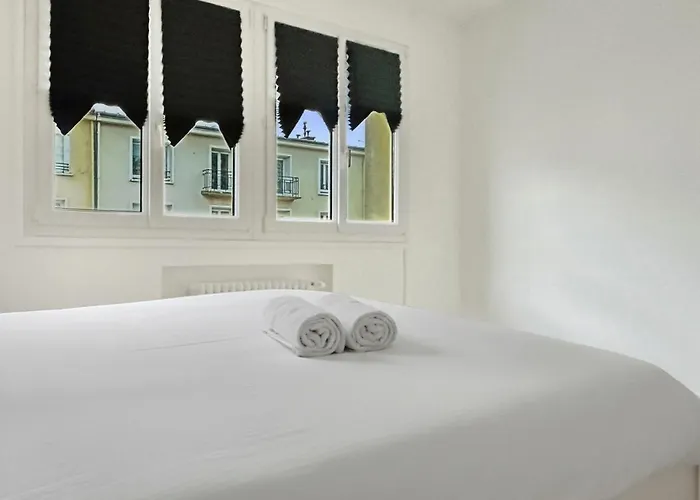公寓 Grand Appartement, Plein Coeur De *