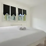 Apartment Grand Appartement, Plein Cœur De *