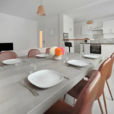 Grand Appartement, Plein Coeur De