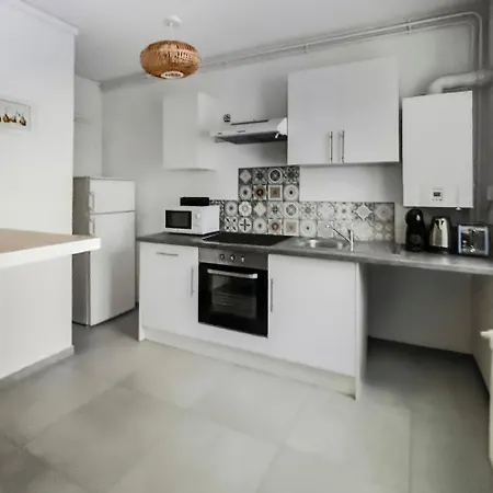 Grand Appartement, Plein Coeur De Apartmán